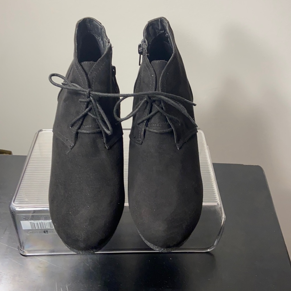 Target ankle boot
